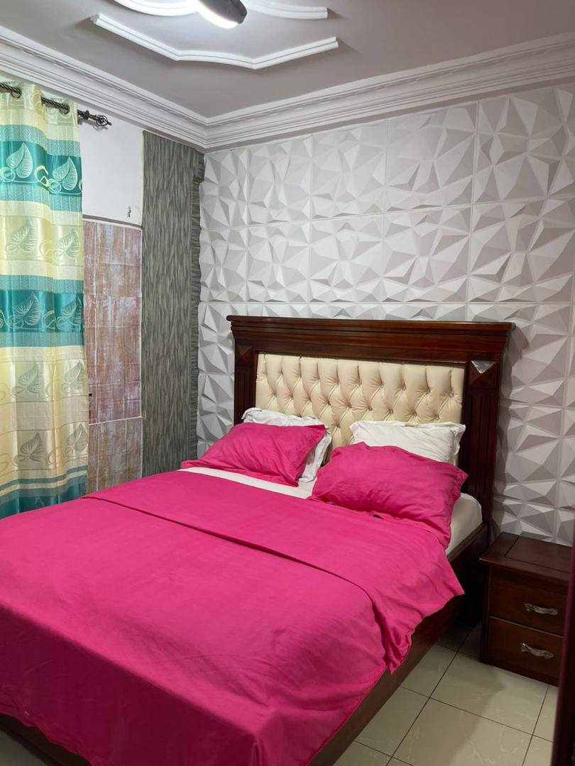 Studio meublé Essos Omnisport Yaoundé derrière Neptune Oil