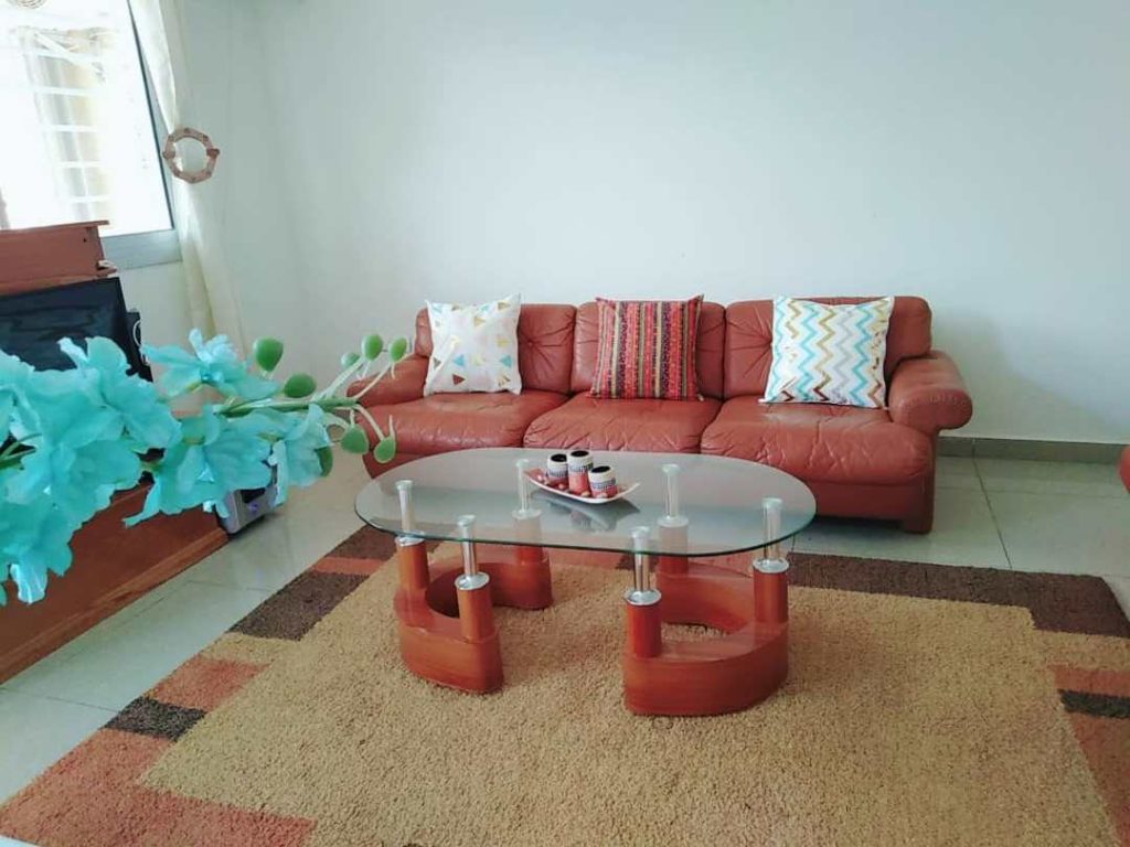 Studio meublé climatisé à Kribi quartier Olabè côté terre