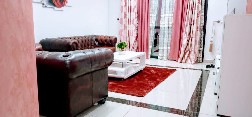 Studio meublé Essos Omnisport Yaoundé derrière Neptune Oil