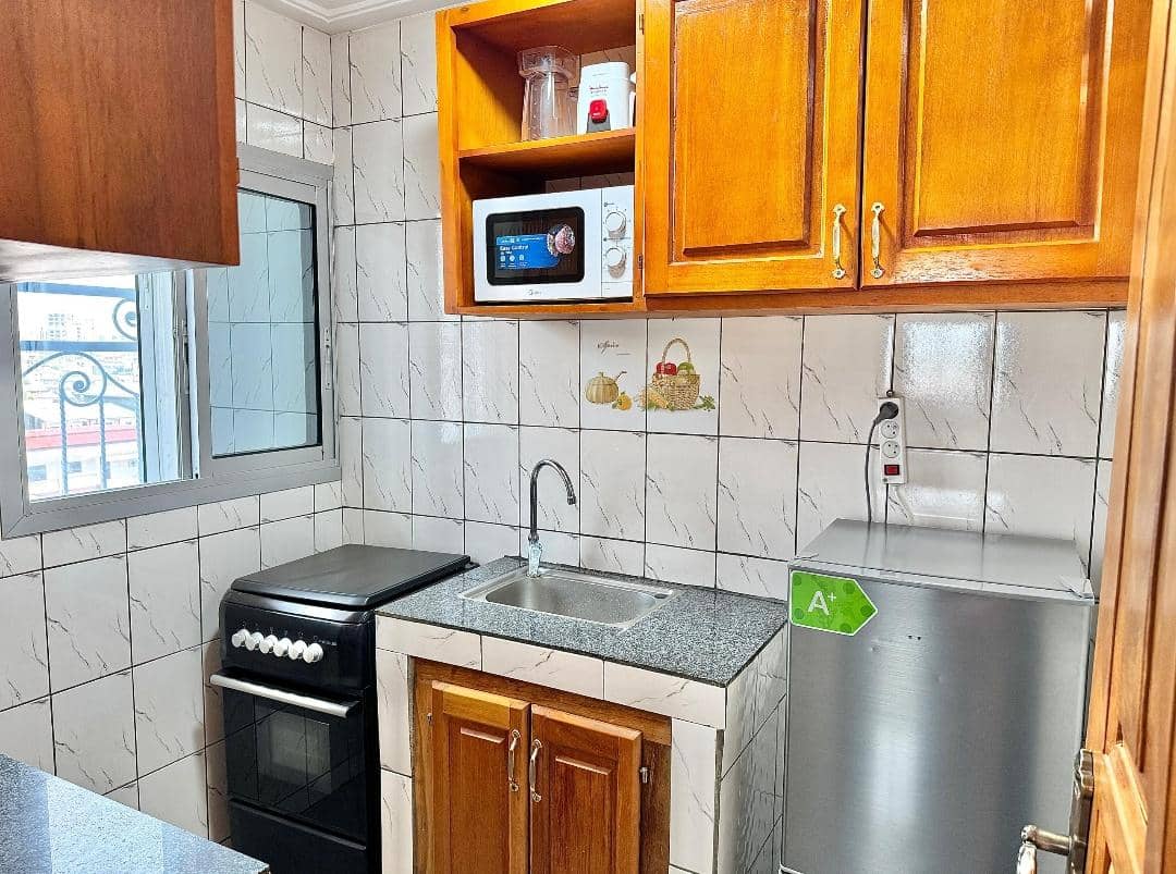 Appartement meublé à Akwa Douala avec ascenseur et vue sur la ville