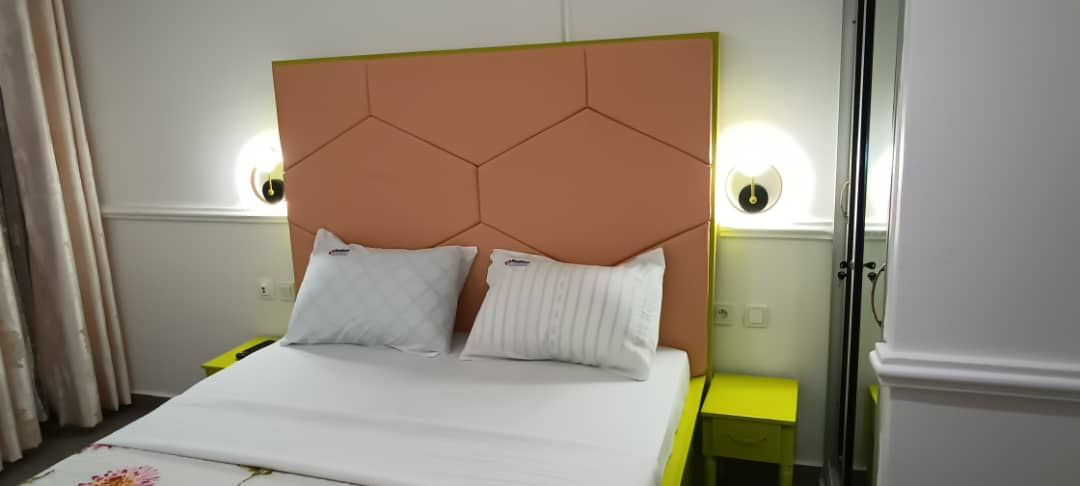 Appartement de luxe à Makepe Douala avec piscine et 2 chambres