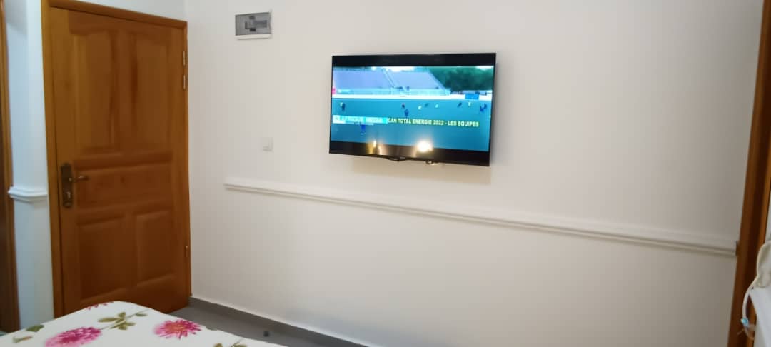 Appartement meublé à Akwa Douala avec ascenseur et vue sur la ville