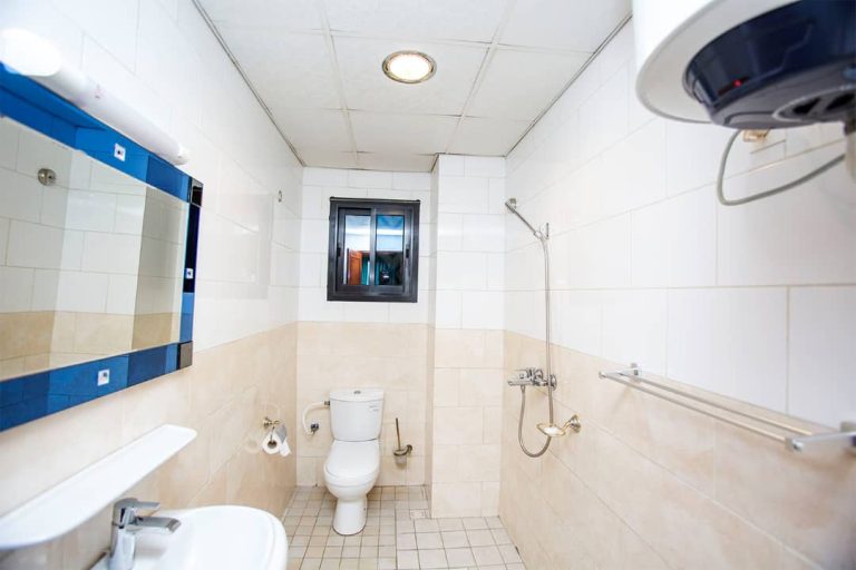 Appartement meublé à Akwa Douala avec ascenseur et vue sur la ville