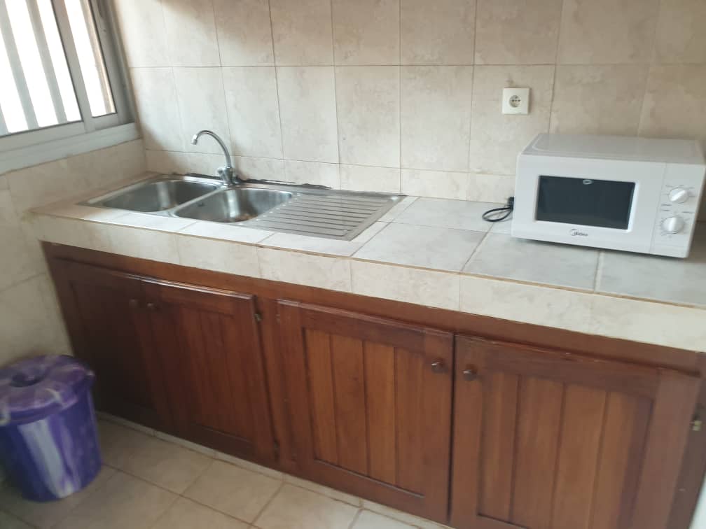 Studio meublé chic à Odza Yaoundé proche axe aéroport