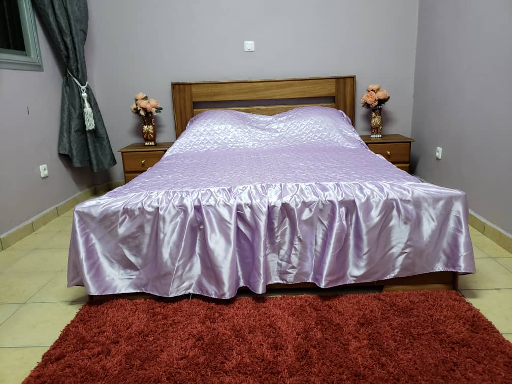 Chambre meublée moderne à Bastos Yaoundé proche supermarché Casino