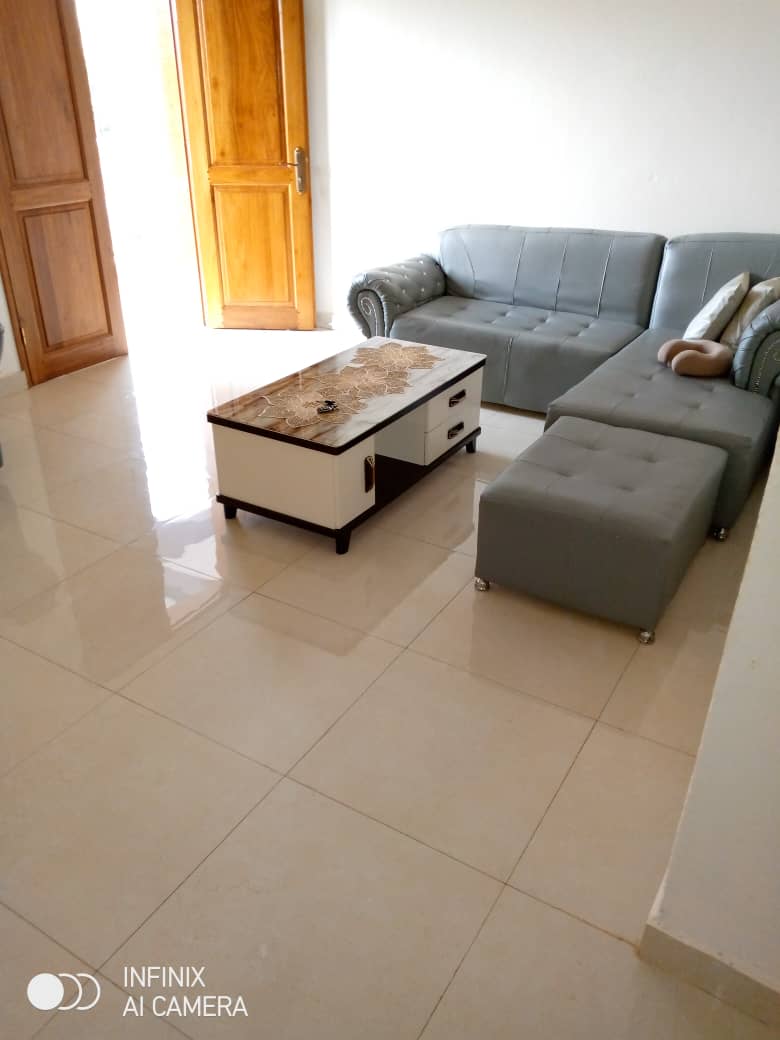 Studio meublé Essos Omnisport Yaoundé derrière Neptune Oil