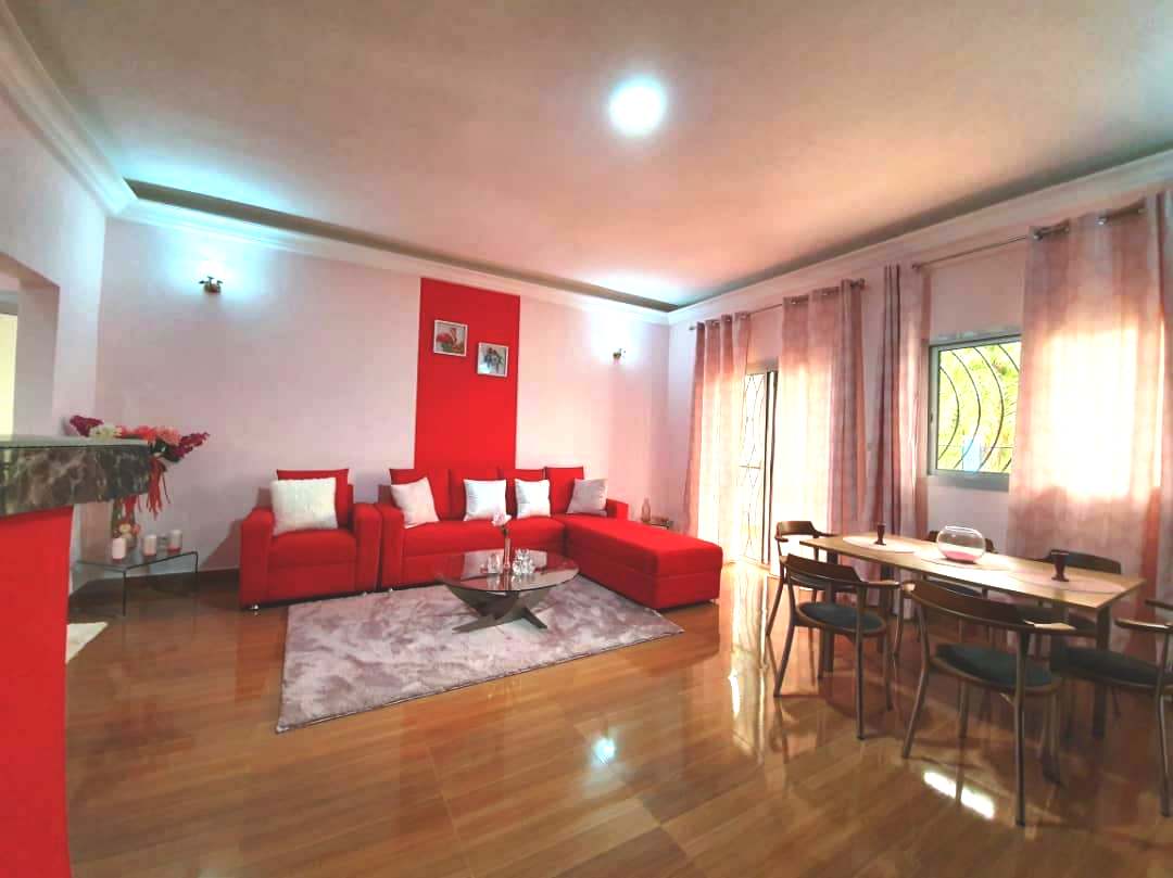 Appartement de luxe en bord de mer à Kribi avec accès direct plage