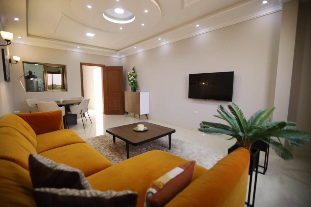 Appartement meublé luxe Bastos Yaoundé piscine haut standing