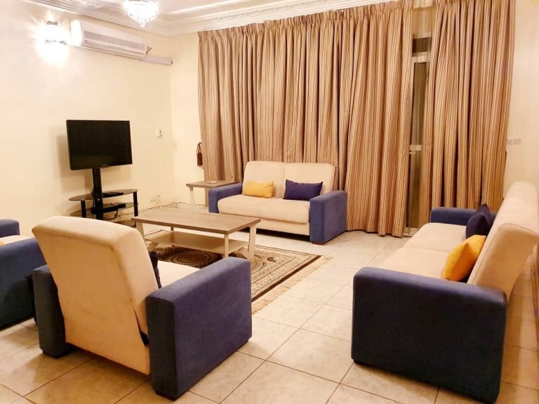 Résidence meublée luxe Odza Yaoundé avec baignoire