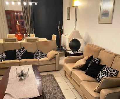Appartement de luxe à Makepe Douala avec piscine et 2 chambres