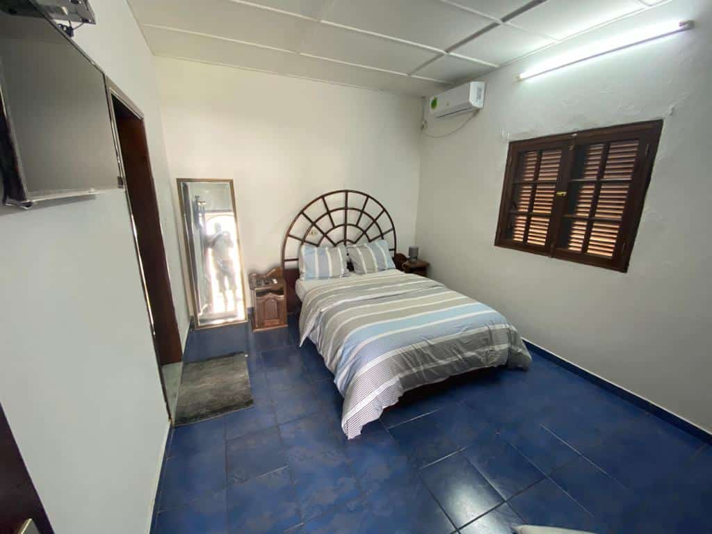 Appartement meublé pied dans l’eau à Kribi avec accès direct à la plage