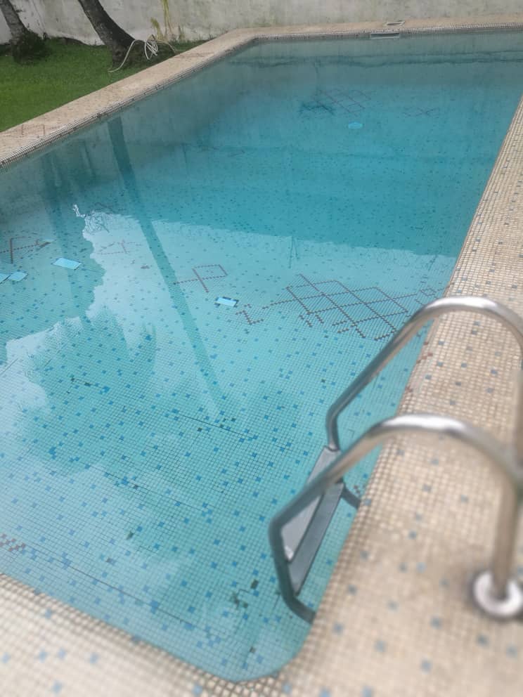 Appartement meublé à Akwa Douala avec ascenseur et vue sur la ville