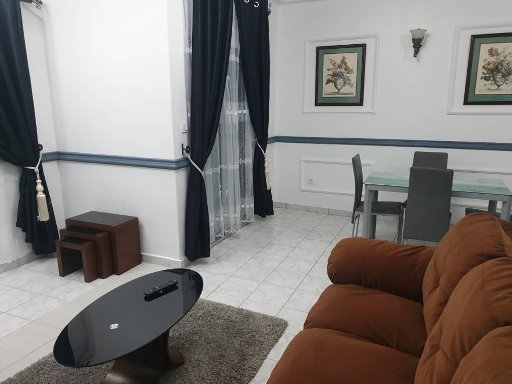 Appartement meublé 2 chambres Bonamoussadi Douala Cheval Blanc