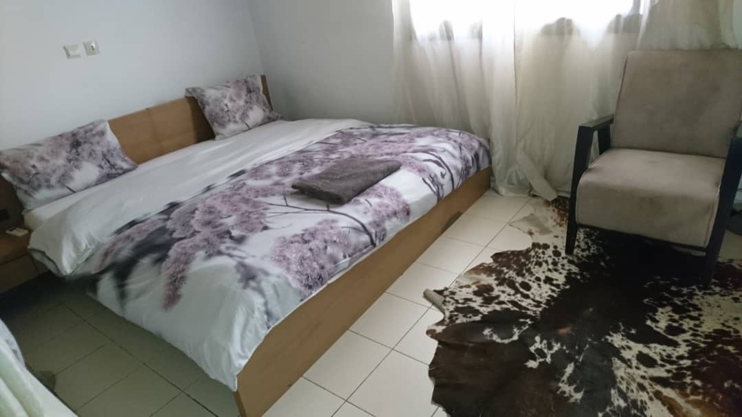 Appartement de luxe à Makepe Douala avec piscine et 2 chambres
