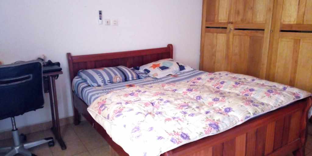 Studio meublé Essos Omnisport Yaoundé derrière Neptune Oil