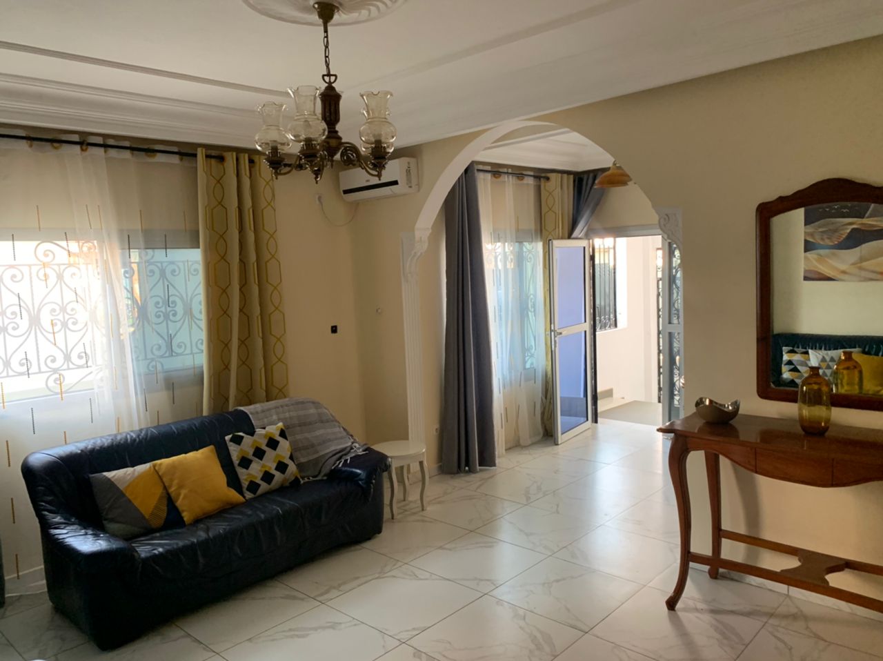 Appartement meublé luxe Bastos Yaoundé près Palais des Congrès