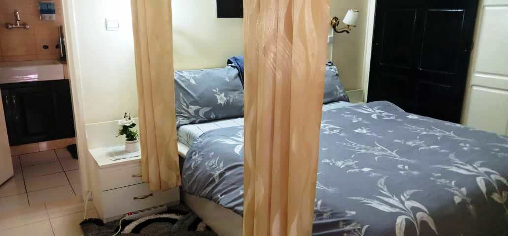 Studio meublé Essos Omnisport Yaoundé derrière Neptune Oil