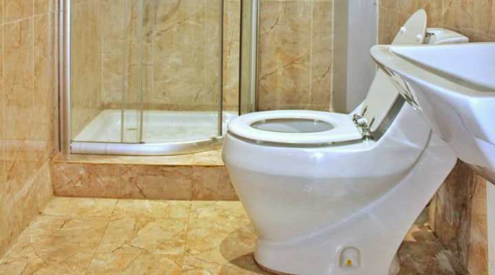 Chambre meublée moderne à Bastos Yaoundé proche supermarché Casino