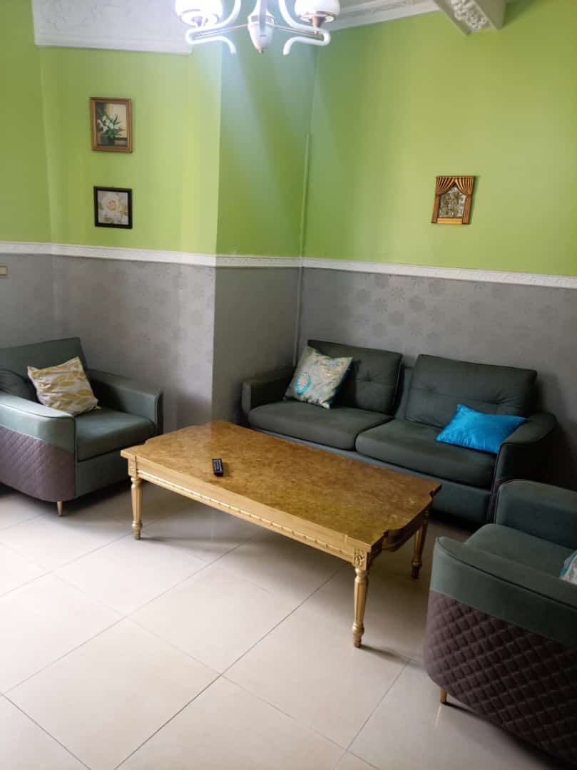 Studio meublé Essos Omnisport Yaoundé derrière Neptune Oil