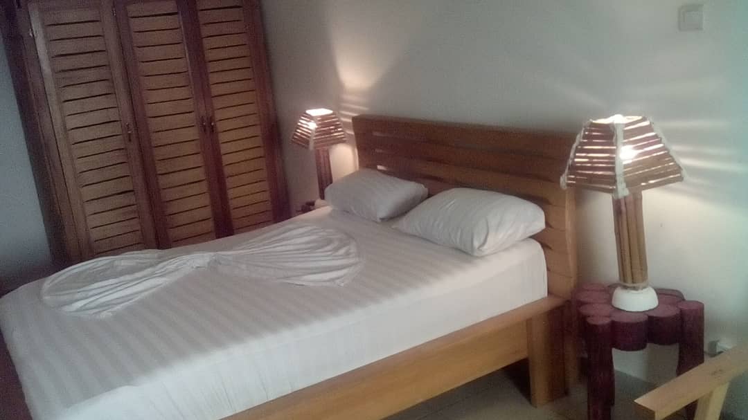 Studio duplex meublé à Odza Yaoundé avec décoration africaine