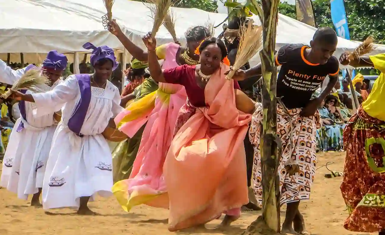 danse traditionnelle sawa cameroun ngondo"